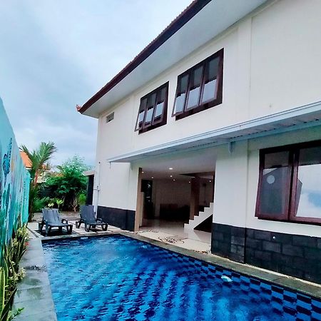 Carstenzs Home Kuta クタ エクステリア 写真