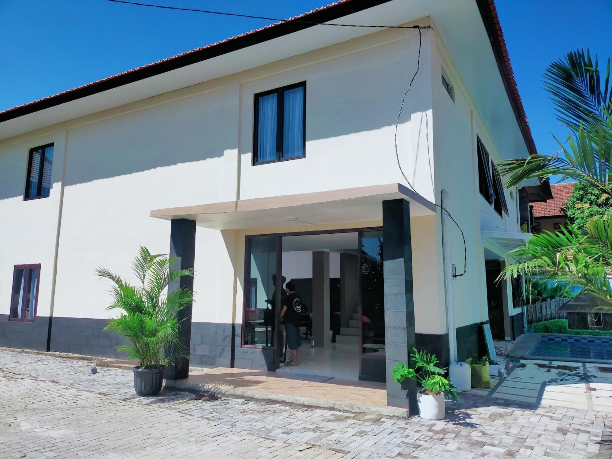 Carstenzs Home Kuta クタ エクステリア 写真