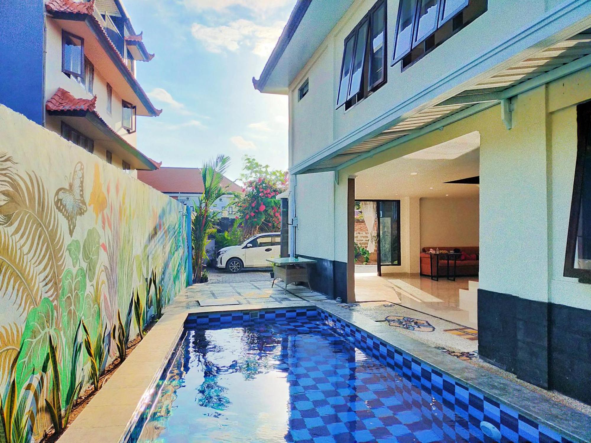 Carstenzs Home Kuta クタ エクステリア 写真