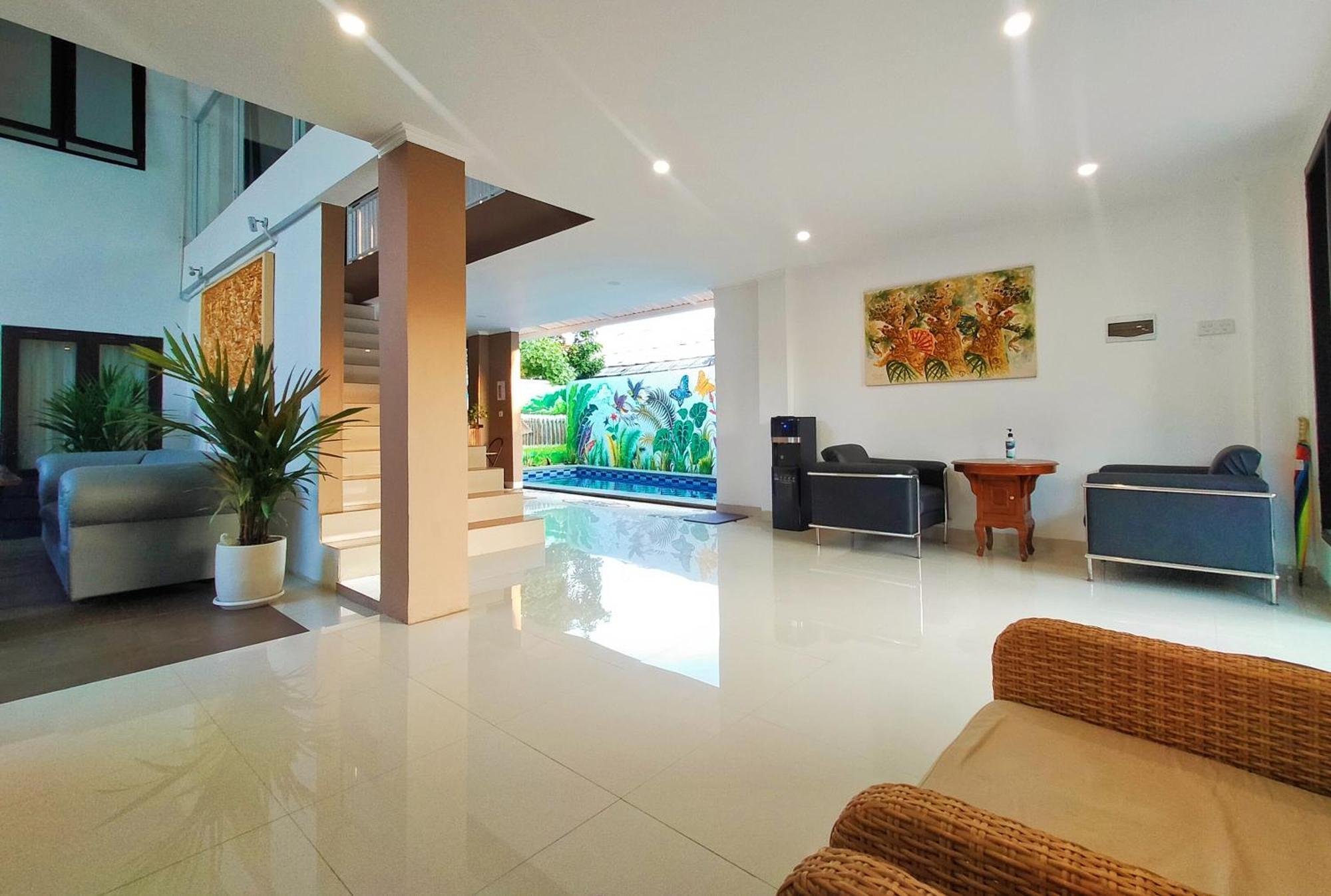 Carstenzs Home Kuta クタ エクステリア 写真