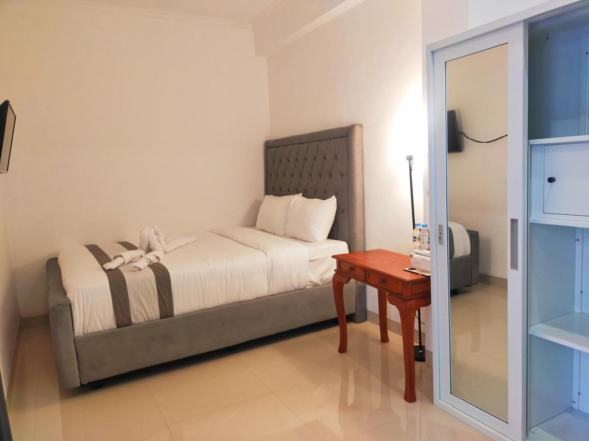 Carstenzs Home Kuta クタ 部屋 写真