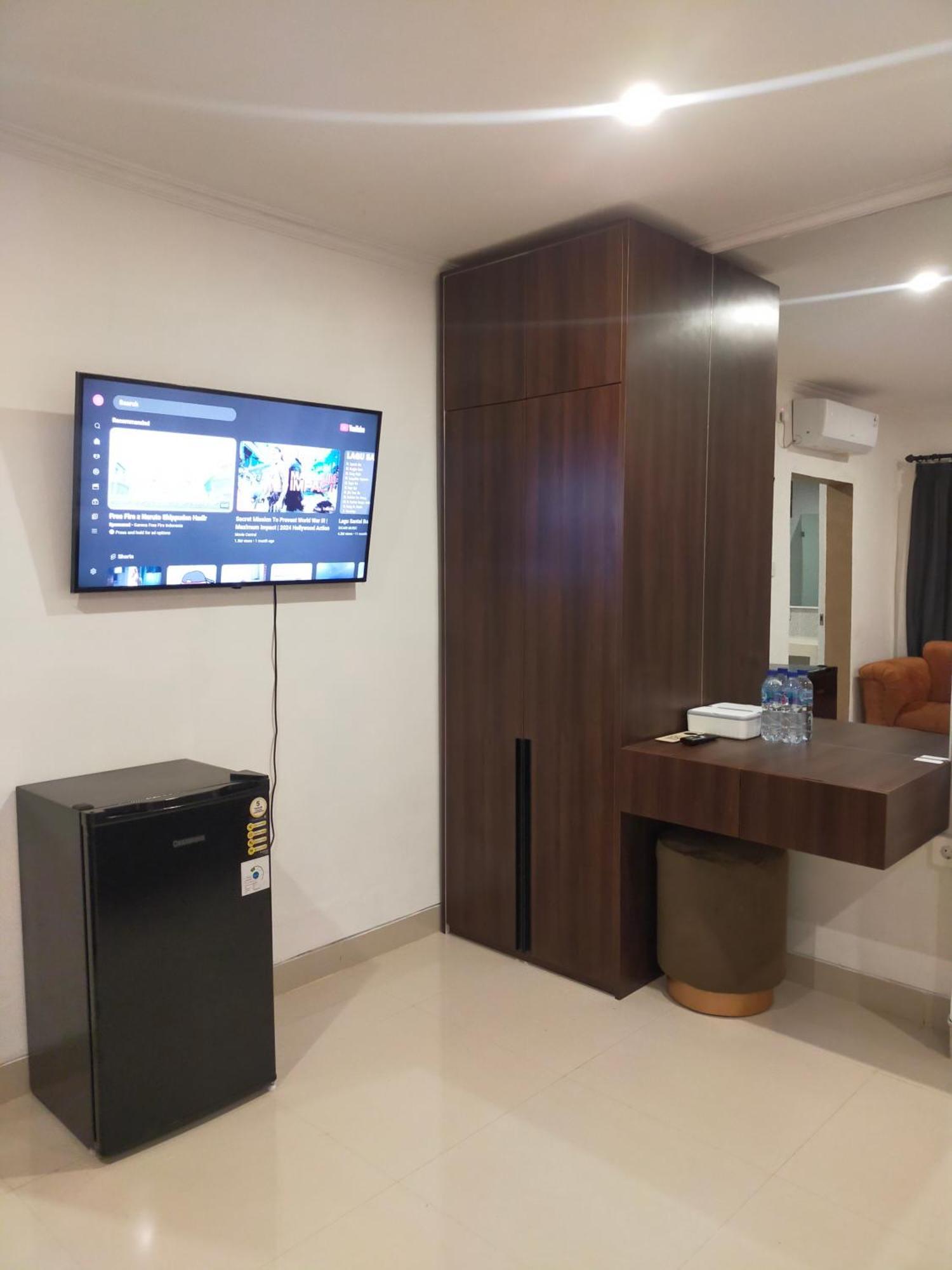 Carstenzs Home Kuta クタ エクステリア 写真