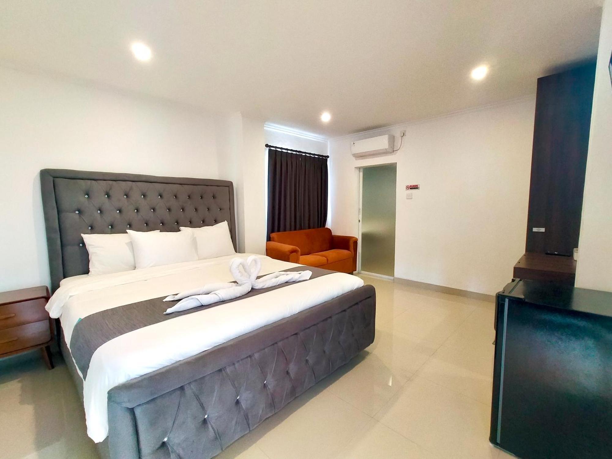 Carstenzs Home Kuta クタ エクステリア 写真